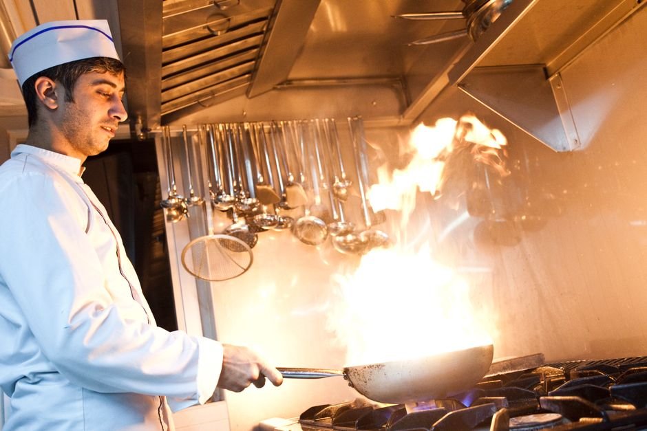 📍 Jobs in Kuwait | Chef, Commis and Steward Required