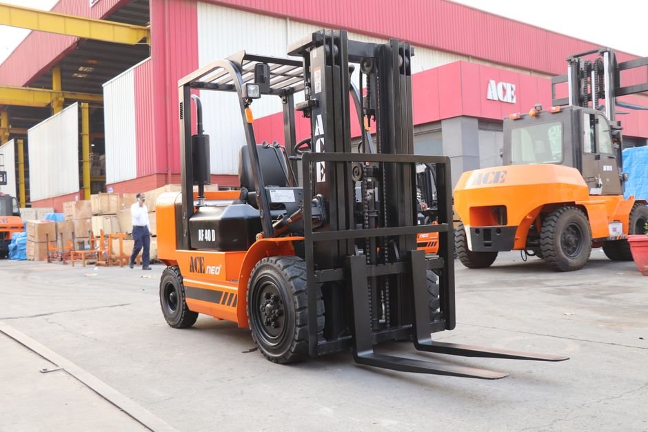 📍 Jobs in Kuwait | MGTC Is Hiring Outdoor Sales Executive and Forklift Technician