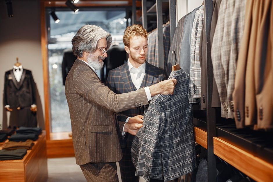 We’re Hiring – Fashion Retail Professionals