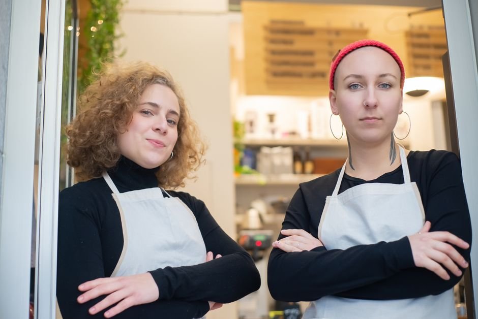 π Jobs in Kuwait | Female Barista Required